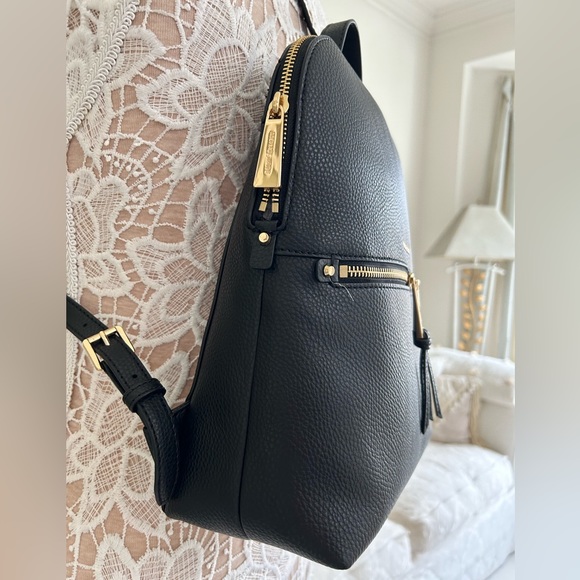 $358 Retail New! Michael Kors backpack purse - Picture 5 of 13